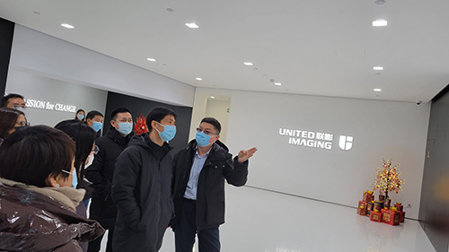 海淀副區(qū)長林劍華調研北京聯(lián)影智能影像技術研究院.jpg