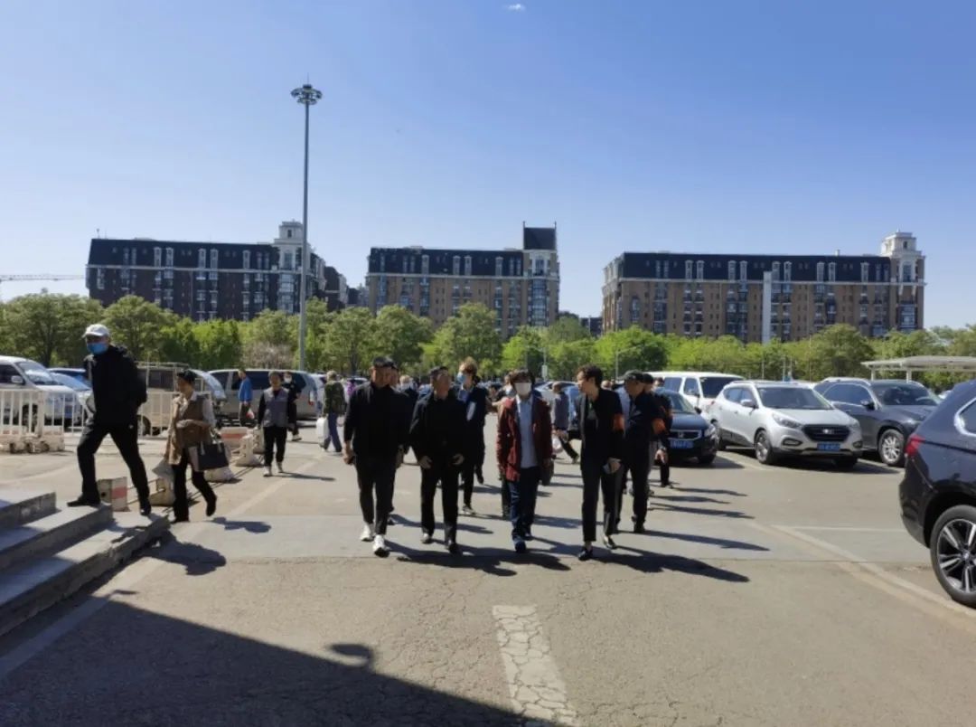 1683362346353699.jpg 1683362346353699.jpg